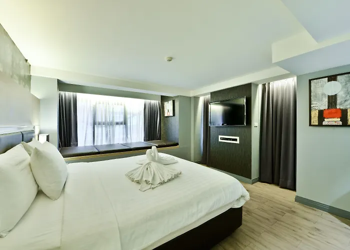 Hotel Prestige Nana 3*